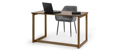 Barton: Light Walnut